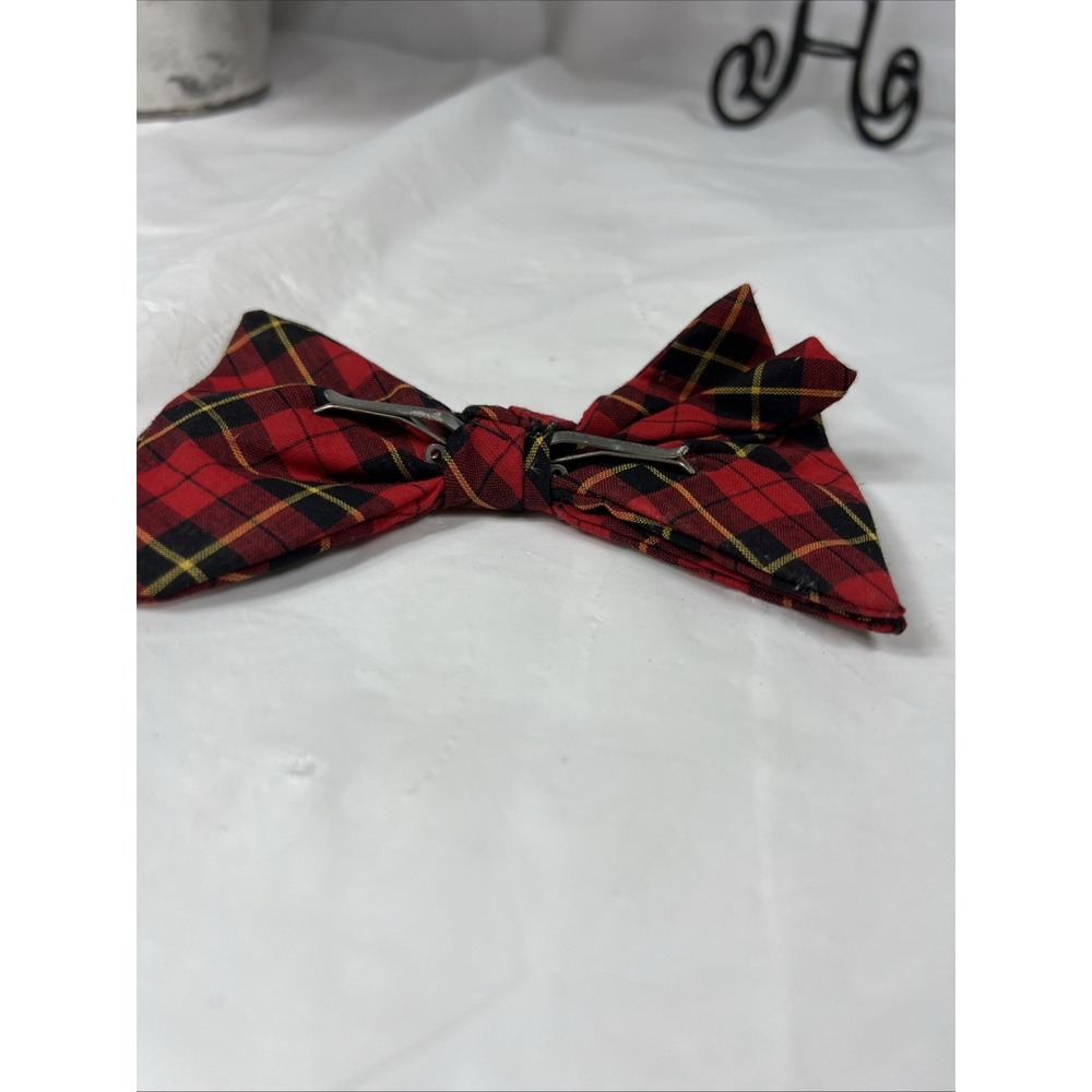 Vintage Royal Rust Resistant Clip on Bow Tie Bowtie 1960s 1970's Red Plaid - Picture 8 of 10